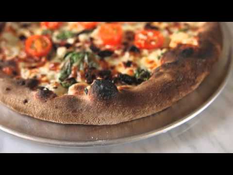 download lagu mp3 mp4 Crush Pizza, download lagu Crush Pizza gratis, unduh video klip Crush Pizza
