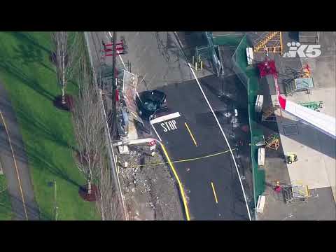Police chase sends car crashing into Boeing Renton plant gate