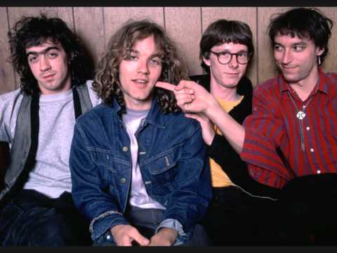 Videoclip de 9-9 (Live) — R.E.M.