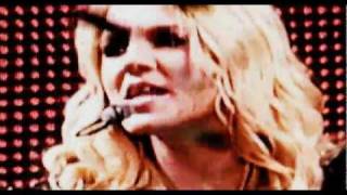 Britney Spears - Cierre del concierto Monumento a la Revolución 2011 [HD]