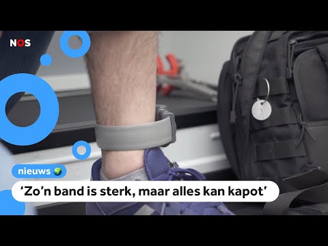 Man moet naar de gevangenis, maar knipt enkelband door en vlucht