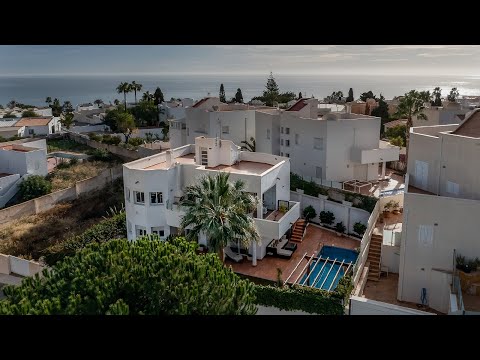 SOLD - Villa with pool and garage at 250m from the beach in Mojácar Playa (Almería)