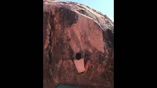 Video thumbnail of Jenna’s Jewelry, V4. Red Rocks