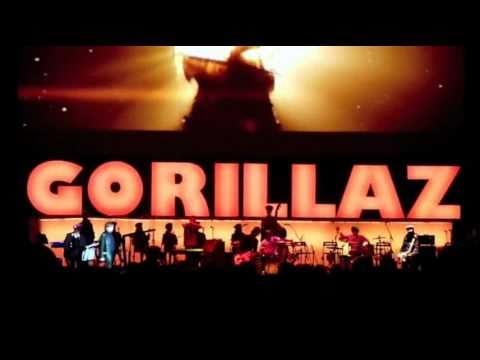 Gorillaz - Glitter Freeze (O2, London 16.11.10) [2 cam sync]