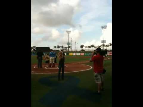 Carrissa performs Anthem- Clearwater Threshers