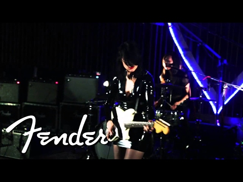 Dum Dum Girls Perform 'Sight of You' in Fender Studio Session | Fender