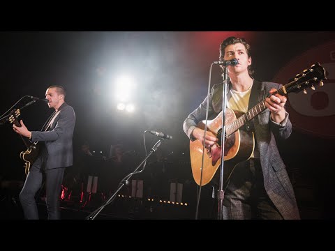 The Last Shadow Puppets - She Does The Woods @ Club 69, Brussels