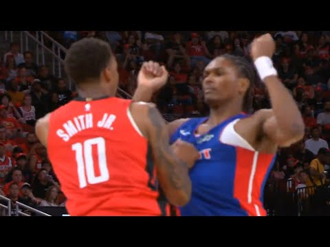 Jabari Smith Jr went to get into it with Ausar Thompson but realized it's Amen's brother 😂