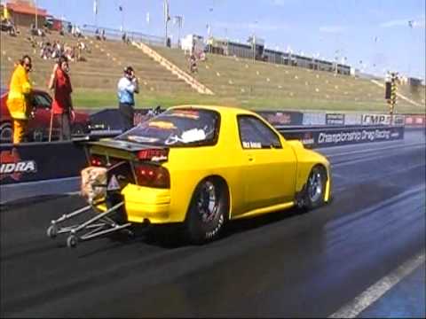 Mick Farral's 20b s5 rx7 going 7.41 at hitech titles video by Dani