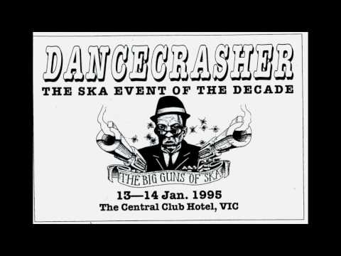 THE BOXING TOSTADOS -  ShantyTown feat Pete Crebbin