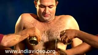 Dhanyamladhara - streaming of medicinal liquid in Ayurveda