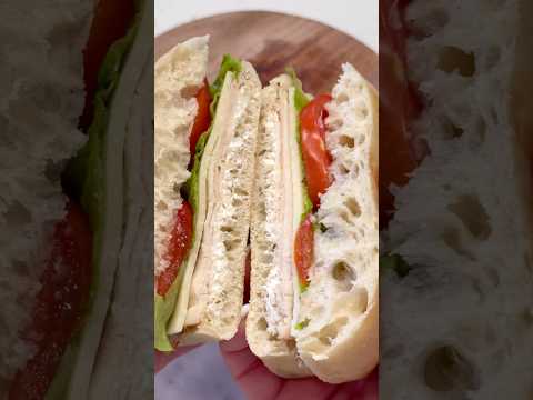 Pack lunch for my daughter 🥪🍓🫐  @BrüMate #brumatepartner #lunch #lunchideas #momlife #food #asmr