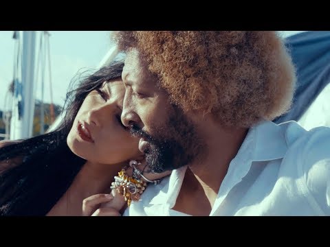 Kamara - Comme Le Vent  | Official Video