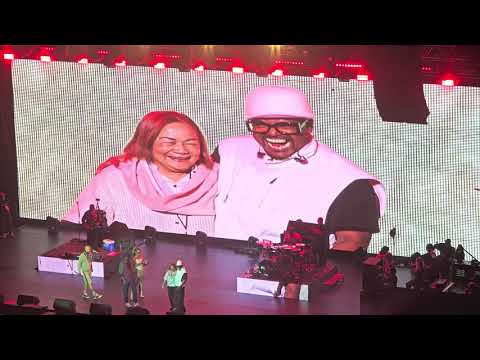 Appreciation for farmers, a tribute to Apl.De.Ap, their moms - Black Eyed Peas Live in Manila 2025
