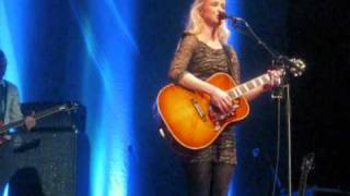 Tina Dickow - Copenhagen  (Live kb hallen, november 2010)
