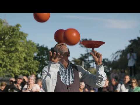 The TNT Show - performed by Kiki Vita