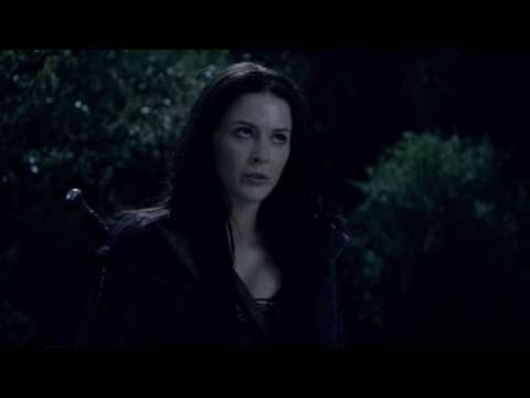 Legend of the Seeker 2x08 Cara uses her agiel on Kahlan