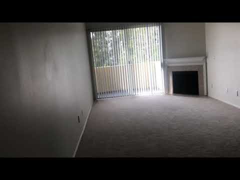 Apt 207 at Westside Bundy Apartments