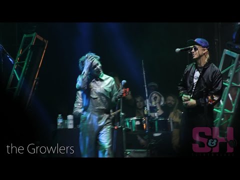The Growlers - People Are Strange feat. Julian Casablancas (The Doors cover LIVE at Beach Goth 4)