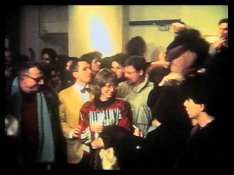 Après la séance des Cinématons érotiques au Cinéma Studio 43 à Paris (1987) - Groupe #76