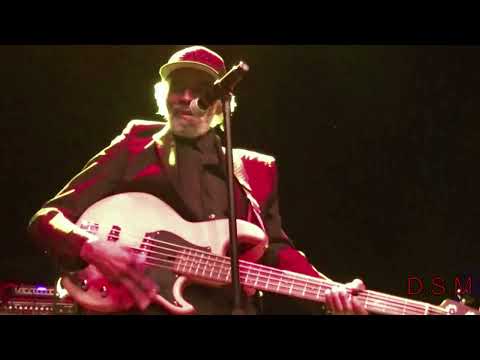 The JB,s -  Make it funky -Feat. Fred Thomas  Live 8 April 2022.