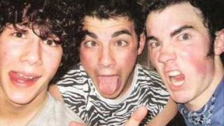 Jonas Brothers lyrics to I wanna be like you