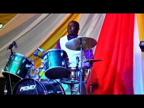 Nesige ani?  by Lady Titi.