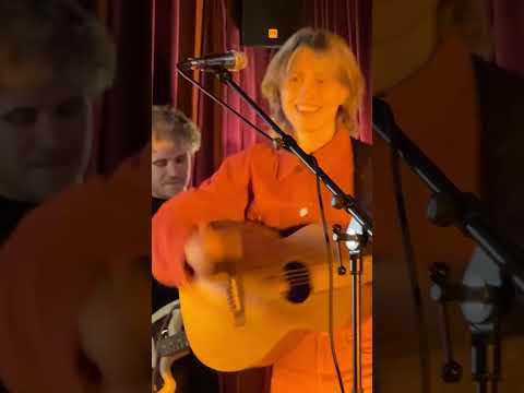 Ciska Ciska in Baruma Grappig, authentiek    retake, retake