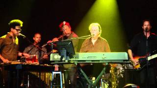 2011-06-12 Brian Wilson Tour 5.MP4