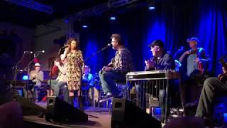 Julie Amici with Vince Gill and The Time Jumpers
