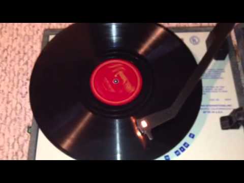 Fan Me Saga Boy - The Lion w/ Gerald Clark and His Original Calypsos  (1946)