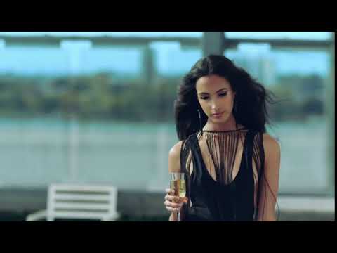 Romeo Santos Daddy Yankee Nicky Jam   Bella y Sensual Official Video