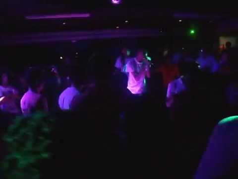 Slim Boy - Put Yo' Hands Up (Ao Vivo)