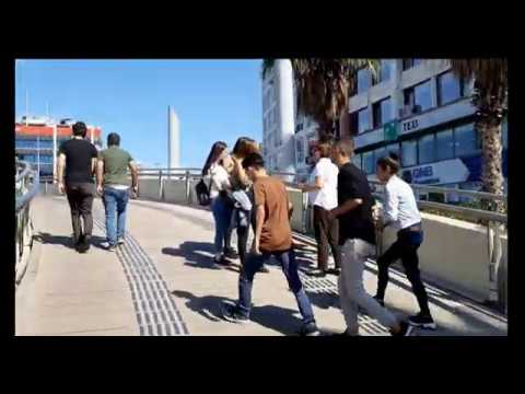 Izmir - a cidade mais habitável para caminhar na Turquia, caminhe no cais Konak e ao longo do Cumhuriyet Boulevard 4K