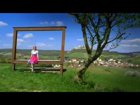 Die Spritbuam - Rosarot (Offizielles Musikvideo)