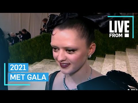 Maisie Williams Rocks "Matrix"-Inspired Look for Her 1st Met Gala | E!