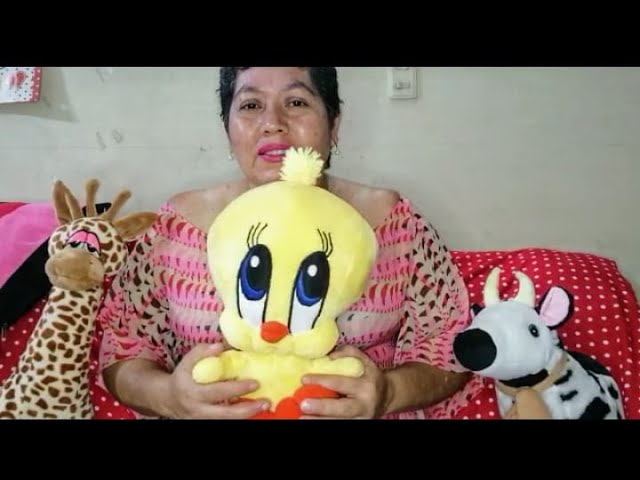 Vídeo relacionado con Warner Bros.- Peluche Piolin Looney Tunes 28cm Does Not Apply Juguetes, Multicolor, One Size (Famosa 760019452)