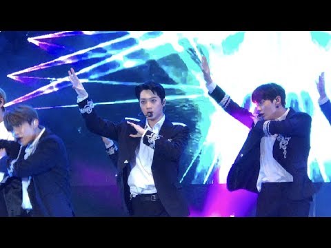 [4K] 180121 Wanna One (워너원) 1st FM in Jakarta - NEVER (네버)