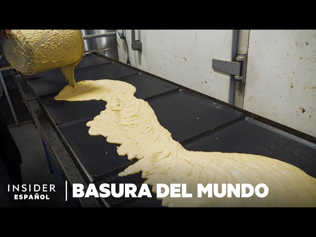 Vídeo relacionado con Alice Wheeler Llavero de abeja de cuero vegano, naranja, talla única