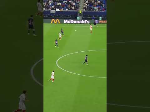 Dembélé’s pure class 🥵🔥#football #ligue1 #foot #ligue1mcdonalds #psg #footballshorts #soccer #sports