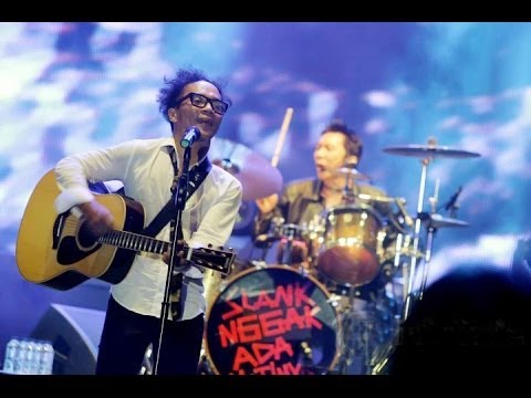SLANK - VIRUS Konser SLANK HUT 30 THN NGGAK ADA MATINYA 2013