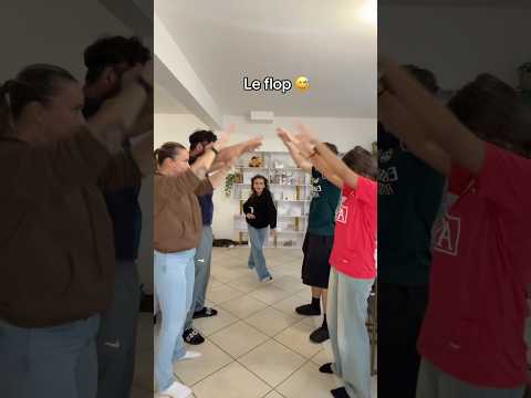 PAS TOUT À FAIT LA REINE DE LA MAISON #shorts #shortvideo