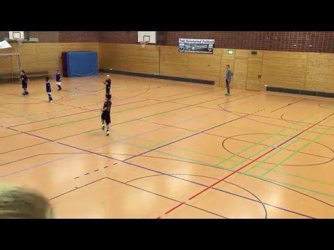 TSV Solln E4 (2006) gegen FC Gern (2007) 3:0 - Teil 1 vom 05.12.2015