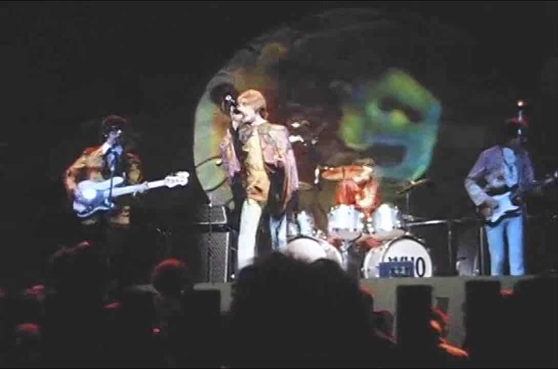 The Who - Summertime Blues - Monterey 1967 (live) - YouTube