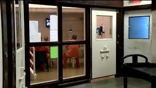 Lawsuit claims improper strip searches at Lewis &amp; Clark County jail