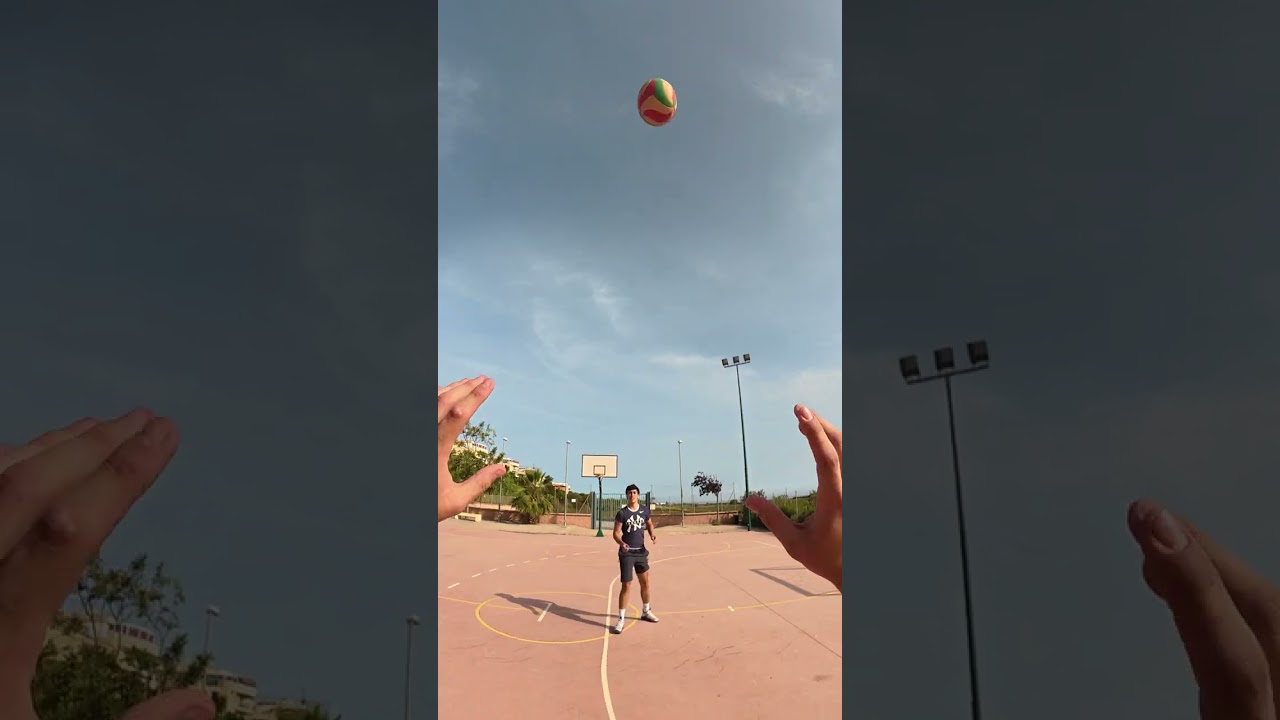 👆IS this LOOPED or JUST…🔂 #volleyball #voleibol #volleyballplayer #haikyuu #バレーボール #beachvolleyball