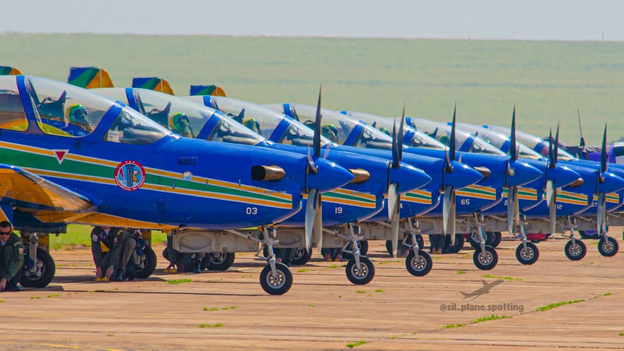 Domingo Aéreo 2024 o espetáculo no chão, Saída e Chegada📸✈️ Esquadrilha da Fumaça