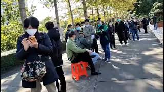广州 殡仪馆排起了长龙