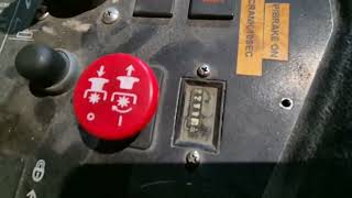 Trator corta-relva Jacobsen LF 3800 4WD | Imagem 4 - Agroline