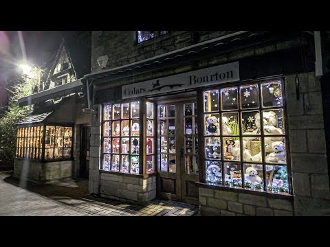 A Very Late Night Christmas Walk in a COTSWOLD Village | No One Around